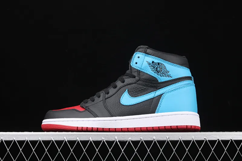 All categories Air Jordan Jordan series basketball shoes Air Jordan 1 High Air Jordan 1 High OG "UNC To Chicago" AJ1 Joe 1 police light 2.0 CD0461-046